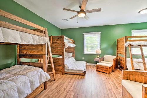 East Stroudsburg Home With Decks And Private Pond