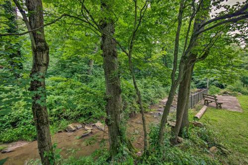 Apartamento Tranquil Creekside Tiny Home In Dutch Country