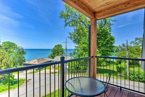 Charming Lake Erie Getaway Walk To Beach!
