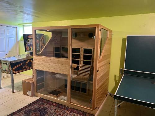 Cheerful Five-bedroom Villa With Fireplaces