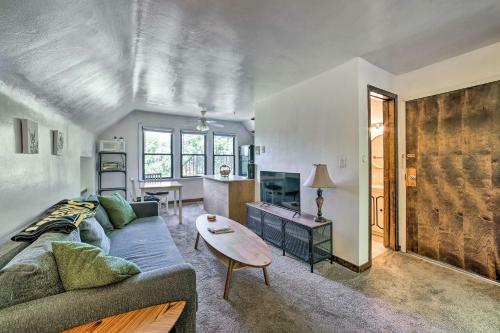 Apartamento Bright Pittsburgh Apt Near Shopping And Dining!