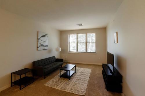 Chic Modern 3br Apartment In Oak Hill By Stay Gia