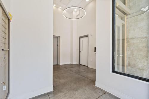 Modern Upscale 2br Apartment In Carson By Stay Gia