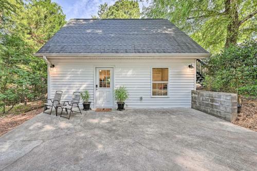 Pet-friendly Central Cottage 2 Mi To Clemson