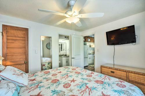 Apartamento Island Condo With Balcony, Golf Course Views!