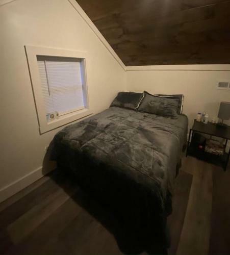 3 Bed2 Bath Renovated Home Near The Lake