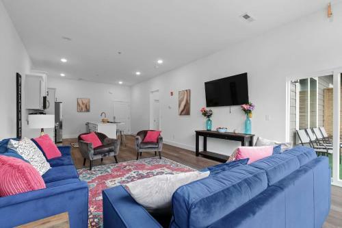 New Elegant Modern Condo Chattanooga 9