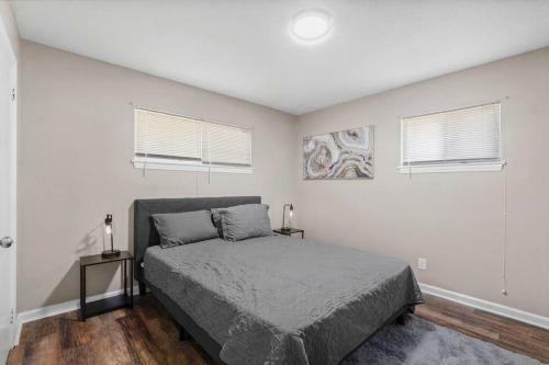Astonishing 4 Bedroom Home With Greenery Wall