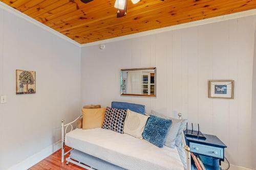 Chattaboogie Bungalow
