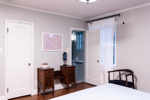 Apartamento Knoxville's Historic Tile House, Private Pool!