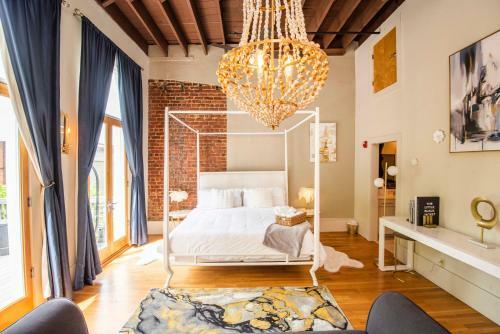 Apartamento Largest Rooftop W Firepit - Vaulted Luxe Penthouse