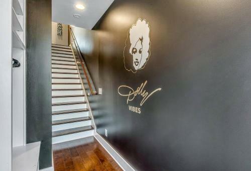Big New And Modern With Skyline View Mural And Ping Pong