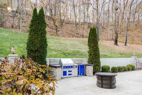 The Above Nashville Ridgetop Estate