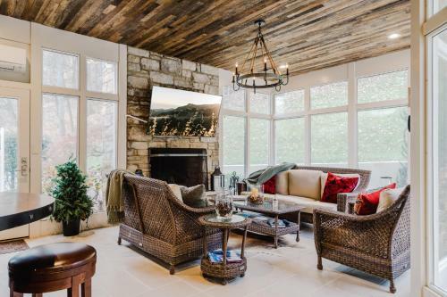 The Above Nashville Ridgetop Estate