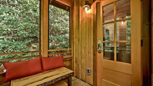 The Cedar In Treehouse Grove At Norton Creek