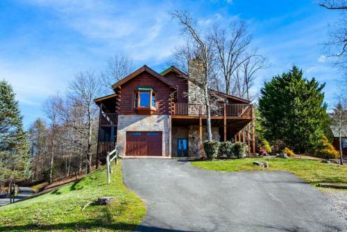 Panoramic Views At Mountaintop With Hot Tub