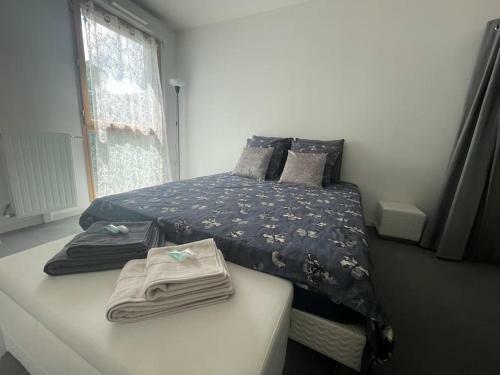 Apartamento Appartement De Standing, Lumineux � 10mn De Cdg