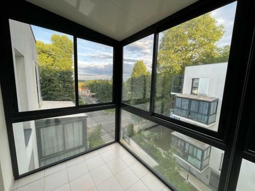 Apartamento Appartement De Standing, Lumineux � 10mn De Cdg