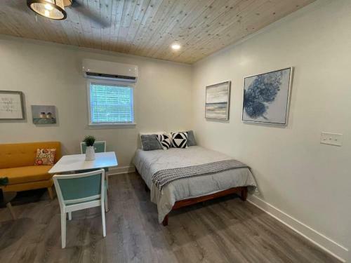 Apartamento Beautifully Renovated Studio 2 Miles From The Marina