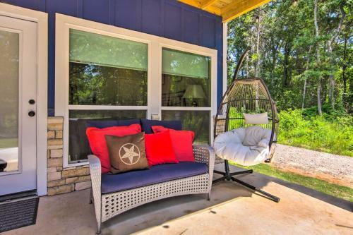 Just-built Eustace Getaway - Walk To The Lake