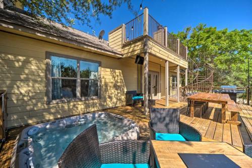 Luxe Canyon Home Decks, Hot Tub And Lake Views