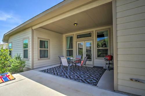 Suburban San Antonio Home With Covered Patio!