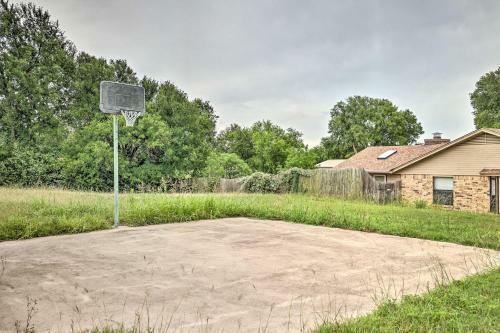 Fort Worth Home Less Than 1 Mi To Eagle Mountain Lake