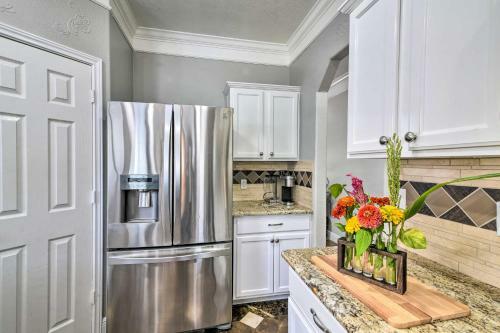 Convenient Katy Retreat - 27 Mi To Houston!