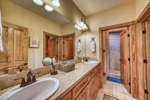 Charming Country Home With Hot Tub & Fire Pit!