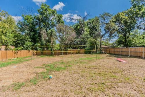 Modern 4 Br Near Downtown, Zoo