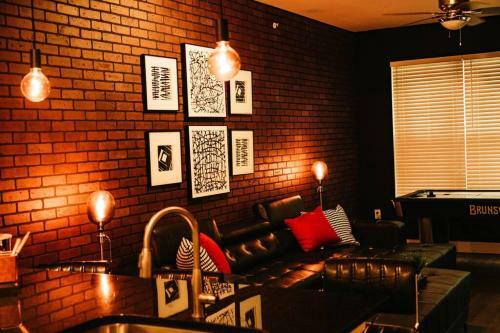 Apartamento Speakeasy And Come In. Designer Space W/ King Bed