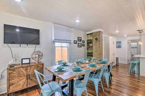 Historic Galveston Home Walk To The Strand!
