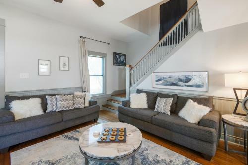 Coastal Corner Immaculate Mid-island Gem Home