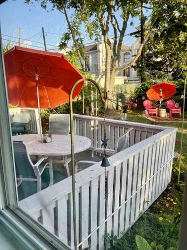 Charming Garden Cottage With Porretto Beach Pass!