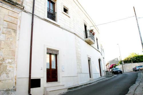 Via Castello