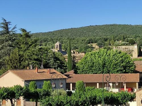 Apartamento G�tes La Gen�se Du Ventoux