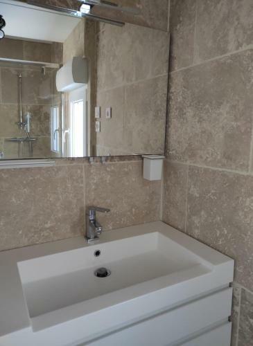 Apartamento G�tes La Gen�se Du Ventoux