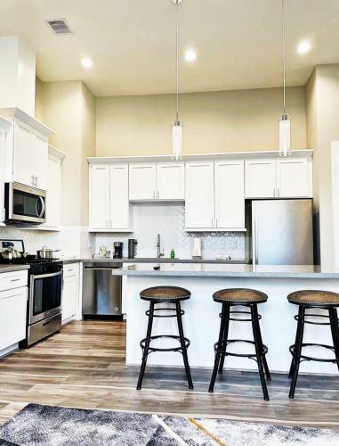 Modern Style Relaxation In Houston, Texas