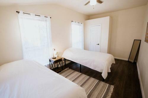 4bd 2 Bath Home In Downtown Mckinney!