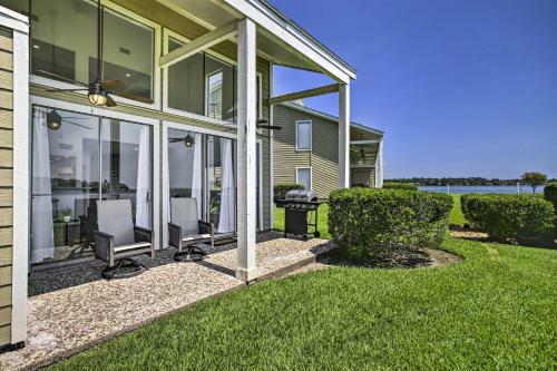 Amazing Waterfront Townhome With Patio And Grill!