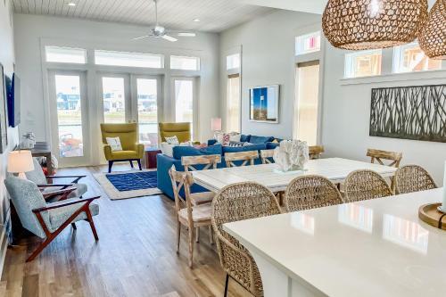 Foxtail Poolside Escape Reserve At St Charles Bay
