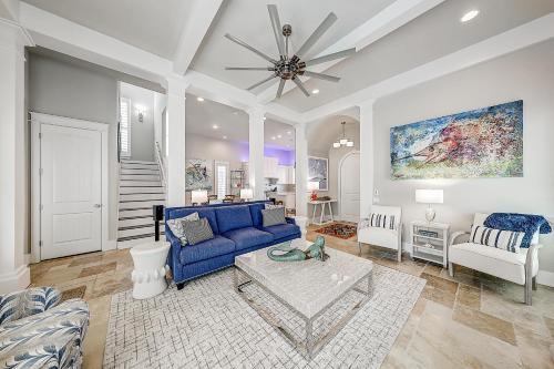 Palmilla 145 Sunrise Ave