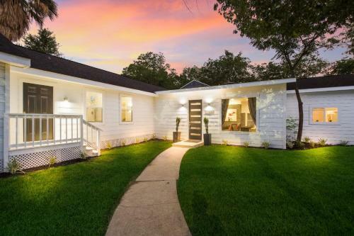 Casa Ave Maria