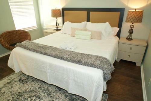 Rare Find Luxurious Cosy Home 5 Bed 3 Bath