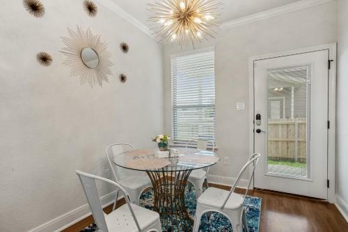 Luxury San Antonio Home Sleeps 6