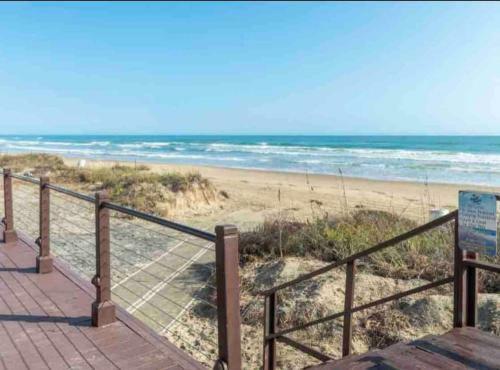 Apartamento 6th Floor Oceanview Condo 2bd 2ba With Pools And Hot Tubs