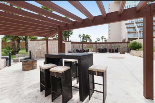 Apartamento 6th Floor Oceanview Condo 2bd 2ba With Pools And Hot Tubs