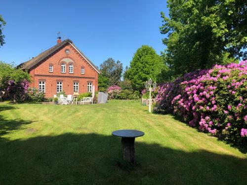 Apartamento Gut Strackholt Fewo Seemannsgarn