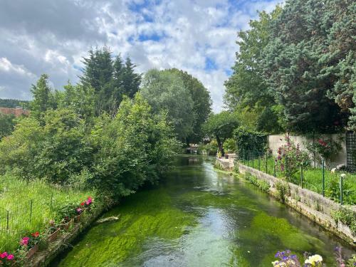 New ! Maison Normande En Bord De Rivi�re