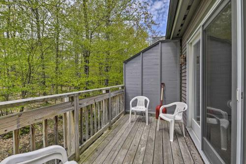 Apartamento Ski In, Ski Out Escape Steps To Jay Trail!